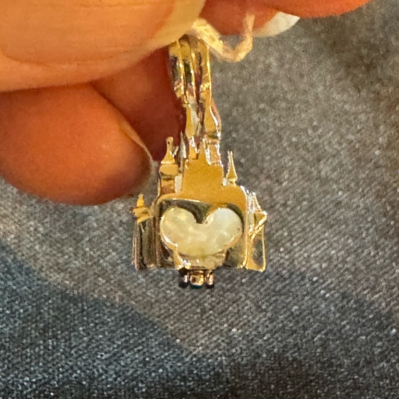 Authentic Disney Mitsukoshi Pick-A-Pearl Pendant – EPCOT Japan Pavilion - Picture 4 of 8